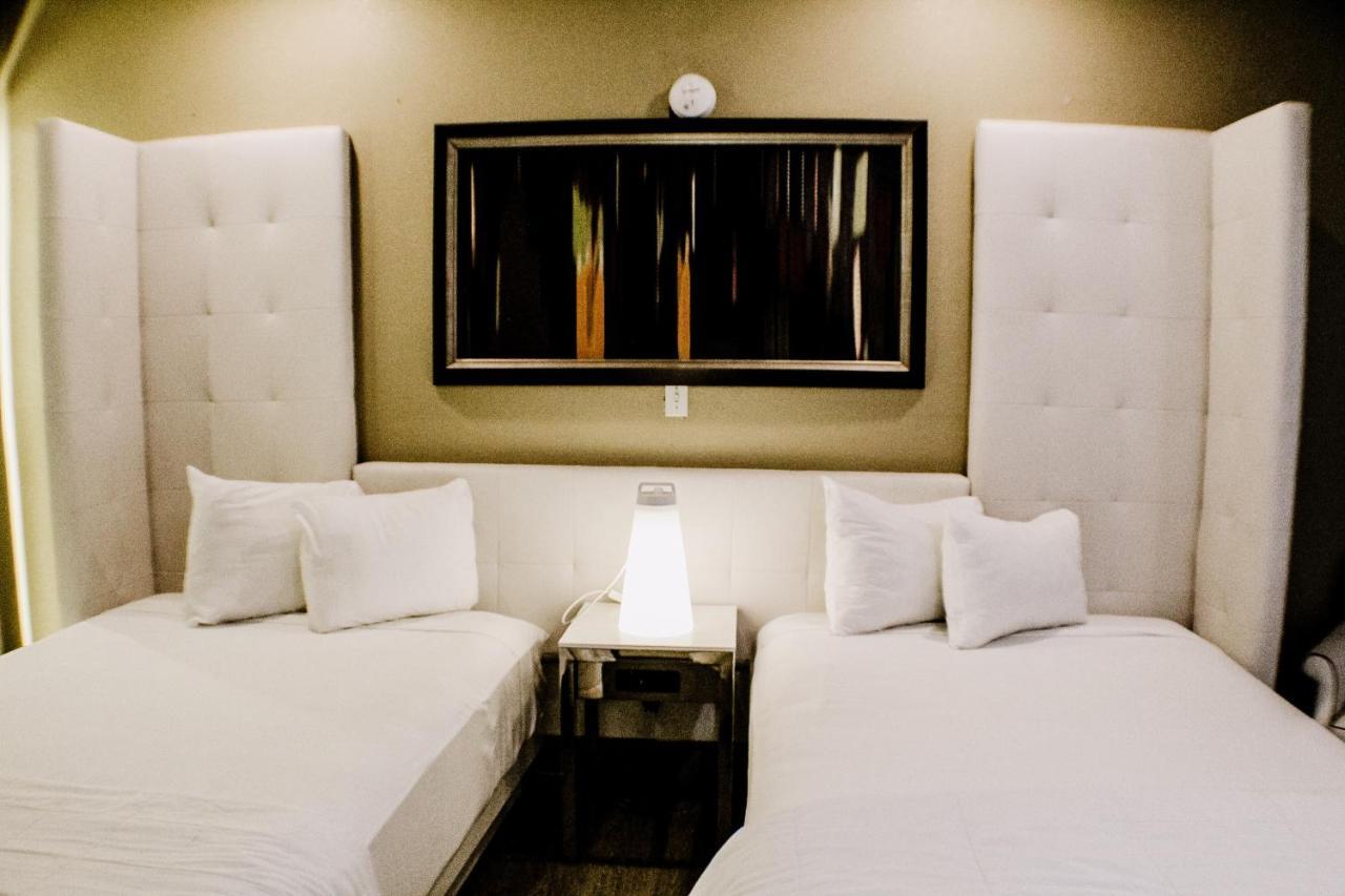 Rosamond Devonshire Inn Motel מראה חיצוני תמונה